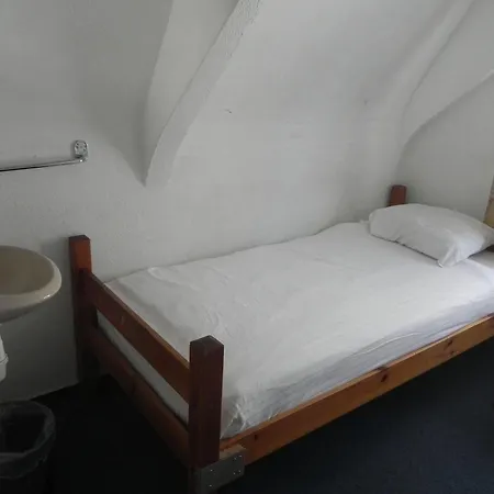 Hotel Crown Hotel