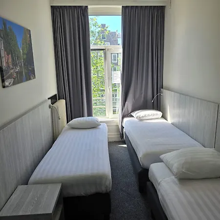 Hotel Crown *